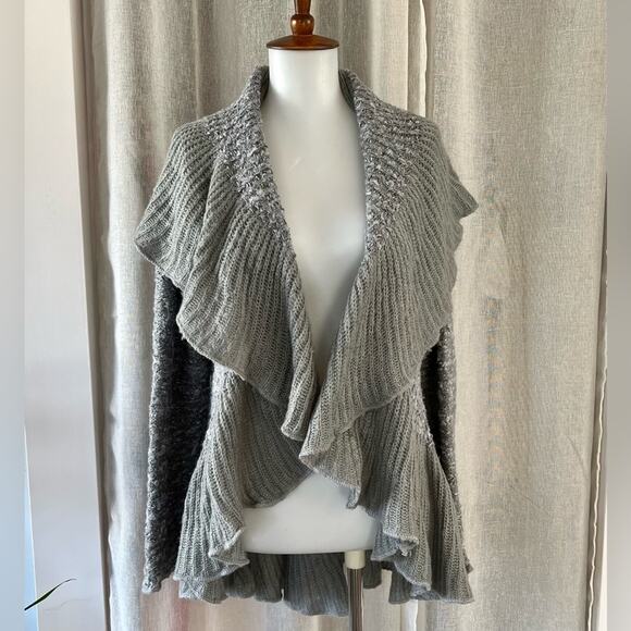 Ryu sweater - Picture 7 of 11